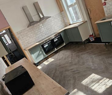 1 bedroom in a house share to rent - Photo 6