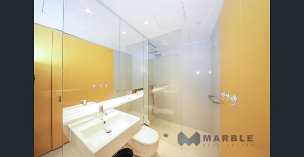 Modern one bedroom suite in Central Park - Photo 1