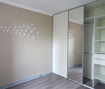 Location Appartement 3 pièces 70m² - Photo 2