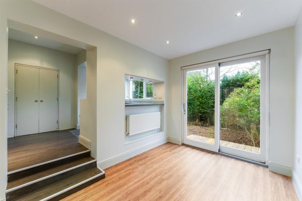 102 Kensington Road, - Photo 1