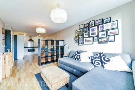 Bloemfontein Road, London - Photo 2