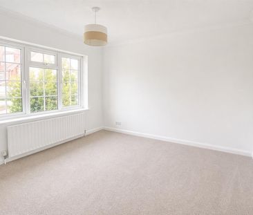 Berkeley Square, Worthing - Photo 4