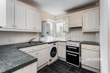 2 bedroom flat to rent Chailey Court, Franklynn Road - Photo 4