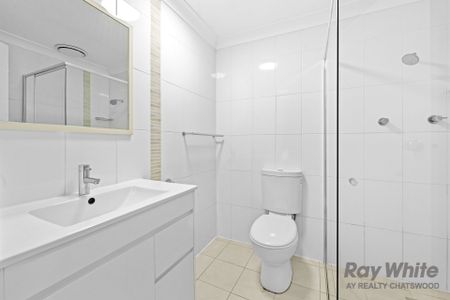 Bright & Stylish Renovated Studio Apartment With A Large Alfresco Terrace - Photo 5