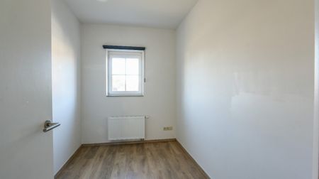 Lichtrijk, recent gelijkvloers appartement met 2/3 slpks. - Photo 4