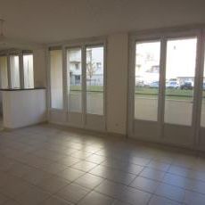 Location Appartement 3 pièces 66m² CHAMBERY 73000 - Photo 1