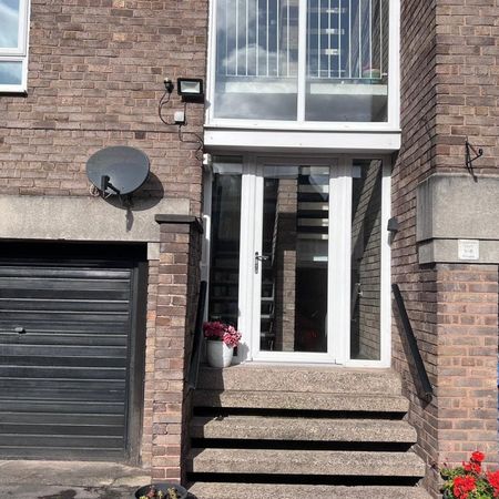 Grassendale Court, LIVERPOOL - Photo 4