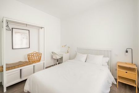 Calle de Monteleón, Madrid, Community of Madrid 28010 - Photo 3