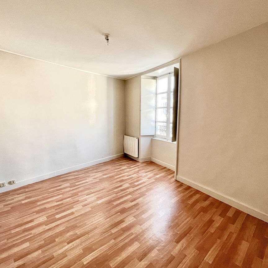 Location appartement 2 pièces, 32.00m², Laval - Photo 1