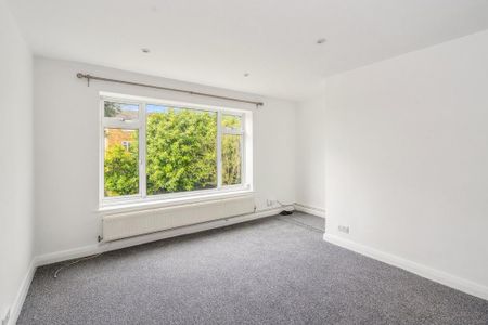 2 bedroom maisonette to rent - Photo 4