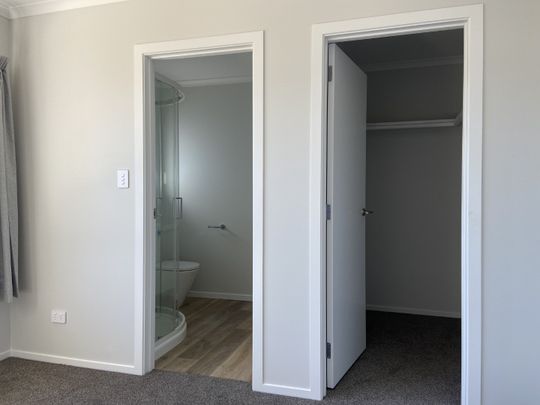 Guy Road, Waipawa - Photo 1