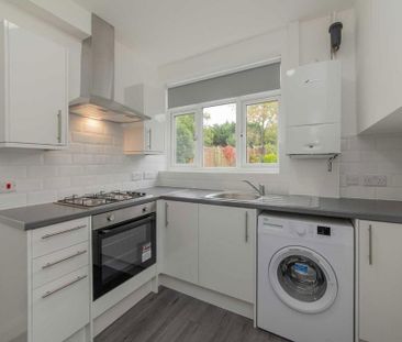 3 bedroom semi-detached house to rent - Photo 5