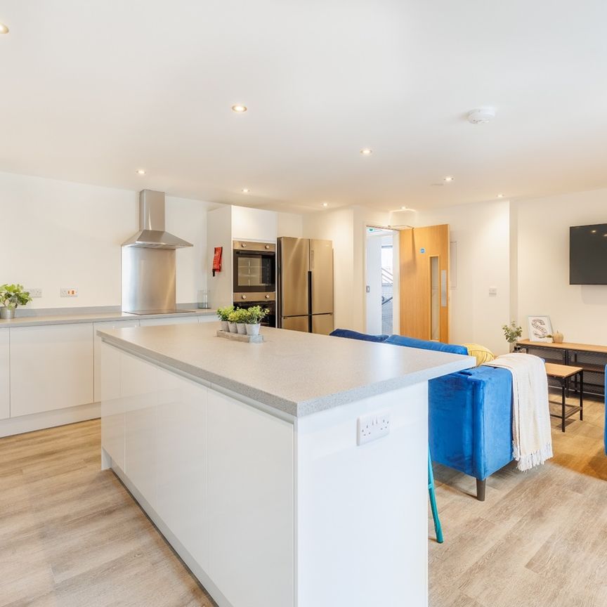 5 Bed Flat, Anglo Works, S1 - Photo 1