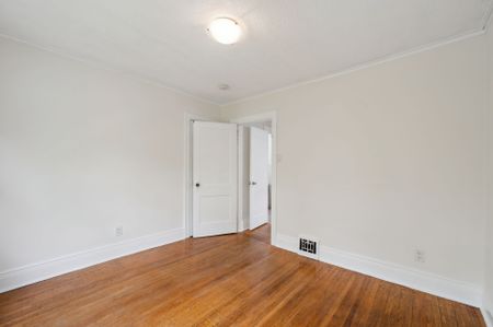 For Lease - 289 Houghton Avenue, Hamilton, Ontario - Photo 5