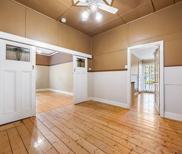 3 BEDROOM HOME IN A PRIME LOCATION - Photo 3