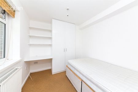 5 bedroom semi-detached house to rent - Photo 4