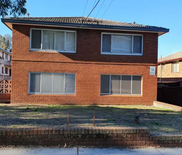 Freshly Renovated 2 Bedroom Unit in Auburn - Photo 5