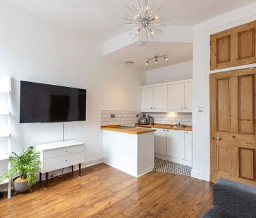 1 bedroom apartment to rent - Photo 2