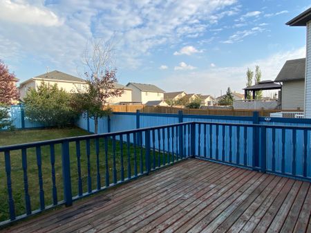 3 Bed Family House For Rent In Silver Berry. - Photo 2