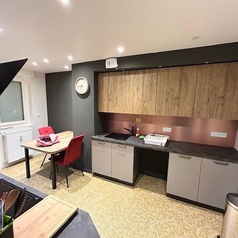 Location Appartement 4 pièces VILLEFRANCHE SUR SAONE 69400 - Photo 1