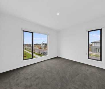 34 Jandakot, Point Cook VIC 3030 - House For Rent | Domain - Photo 4