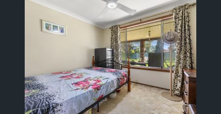 Beautifully Maintained and Recently Updated Home - Photo 4