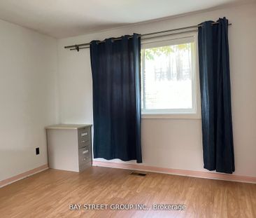 For Lease - 19 Arrowflight Drive, Markham, Ontario - Photo 2