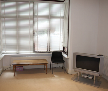 Room 1, 6 Lonsdale Road - Photo 5