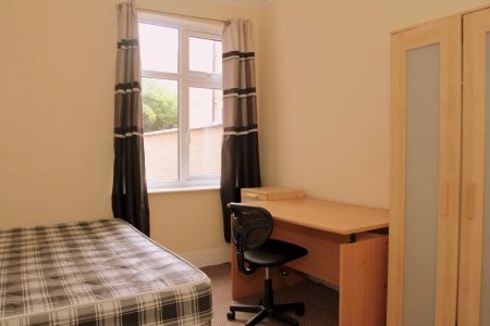 Lorne Road (6 bed) - Photo 4