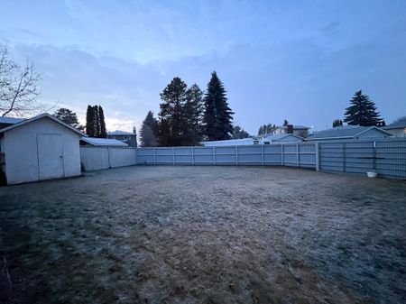 Warm And Welcoming 3 Bedroom Family Home In Woodhaven With Double Garage - Photo 4