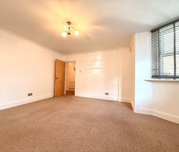 Clarendon Road, Southsea - Photo 2