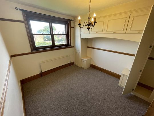 3 bedroom maisonette to rent - Photo 1