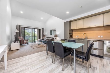 Harbour Vibes & City Lights - Photo 4