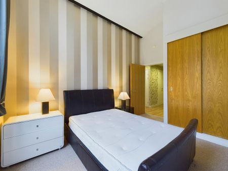 2 bedroom apartment to rent - Photo 4