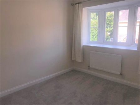 3 bedroom detached house to rent - Photo 5