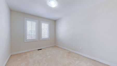 For Lease - 1022 Byron Street, Whitby, Ontario - Photo 4