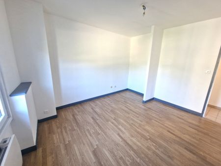 Location Appartement 4 pièces 108m² LE POET LAVAL 26160 - Photo 4