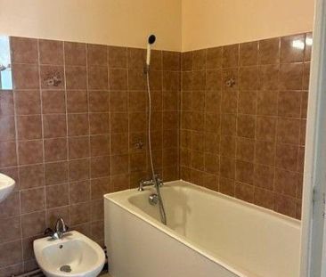 A LOUER : Un appartement de type F1 Bis de 35m² situé au 4ème étage... - Photo 6