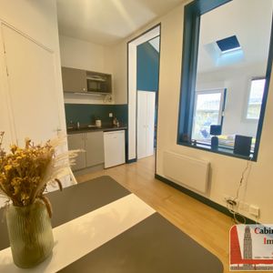 A LOUER- STUDIO MEUBLE AVEC BALCON- AMIENS - Photo 2