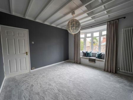 4 bedroom detached house to rent - Photo 3