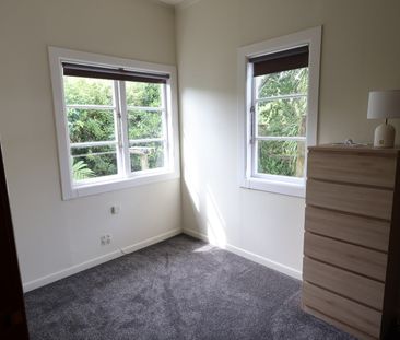 Charming Two-Bedroom Cottage for Rent in Mangapapa - Photo 5