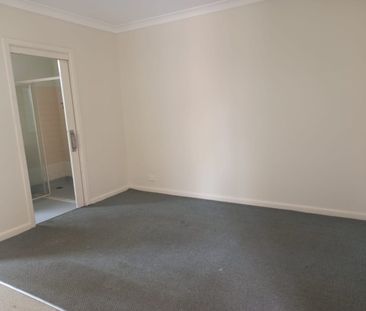 Private Self-Contained Studio | Walk to Sunshine Station - Photo 2