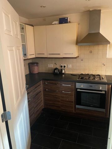 2 Bed Flat, Addington Way, LU4 - Photo 4