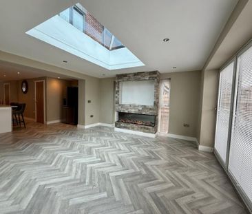 4 Bedroom Semi Detached To Let - Photo 3