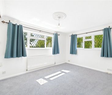 Burghfield Road, Reading, Berkshire, RG30 - Photo 4