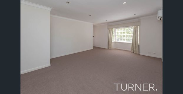 Spacious 2 Bedroom Unit - Photo 1