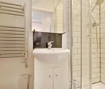 3 bedroom flat to rent - Photo 6