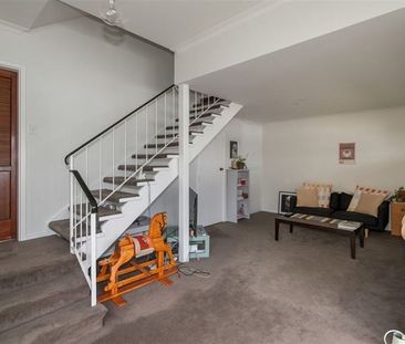 Well-Presented Two-Bedroom Townhouse with Off-Street Parking in Mer... - Photo 1