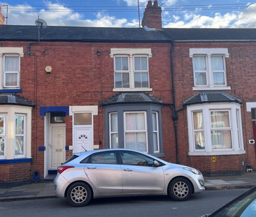 4 bedroom terraced house to rent - Photo 5