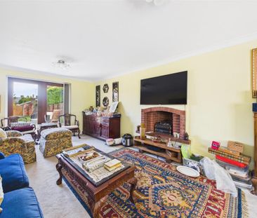 4 bedroom detached house to rent - Photo 1